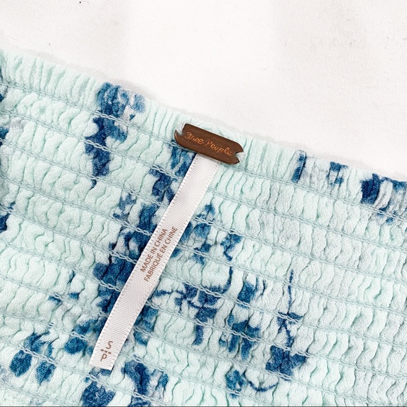 Top - Picture 2 of 2